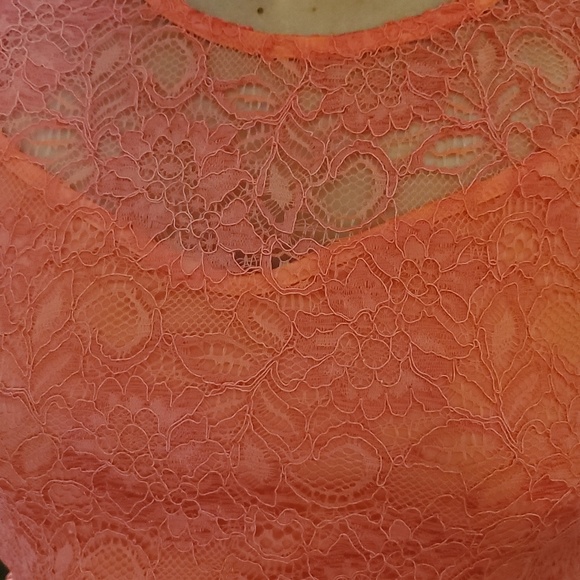 Coral Lace Dress - Picture 4 of 6
